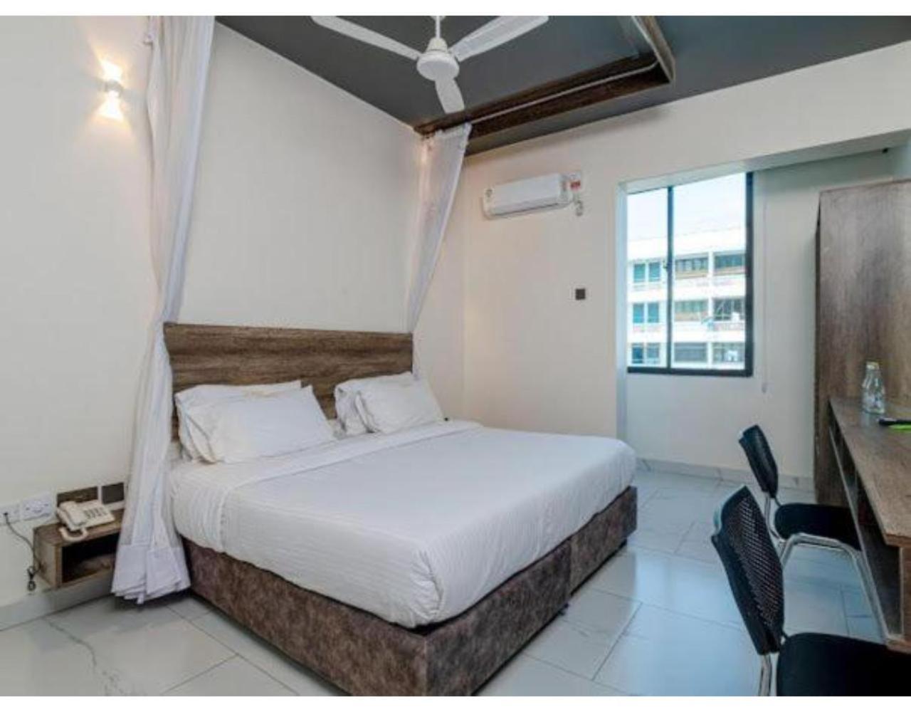 The Ivory Suites Момбаса Екстериор снимка