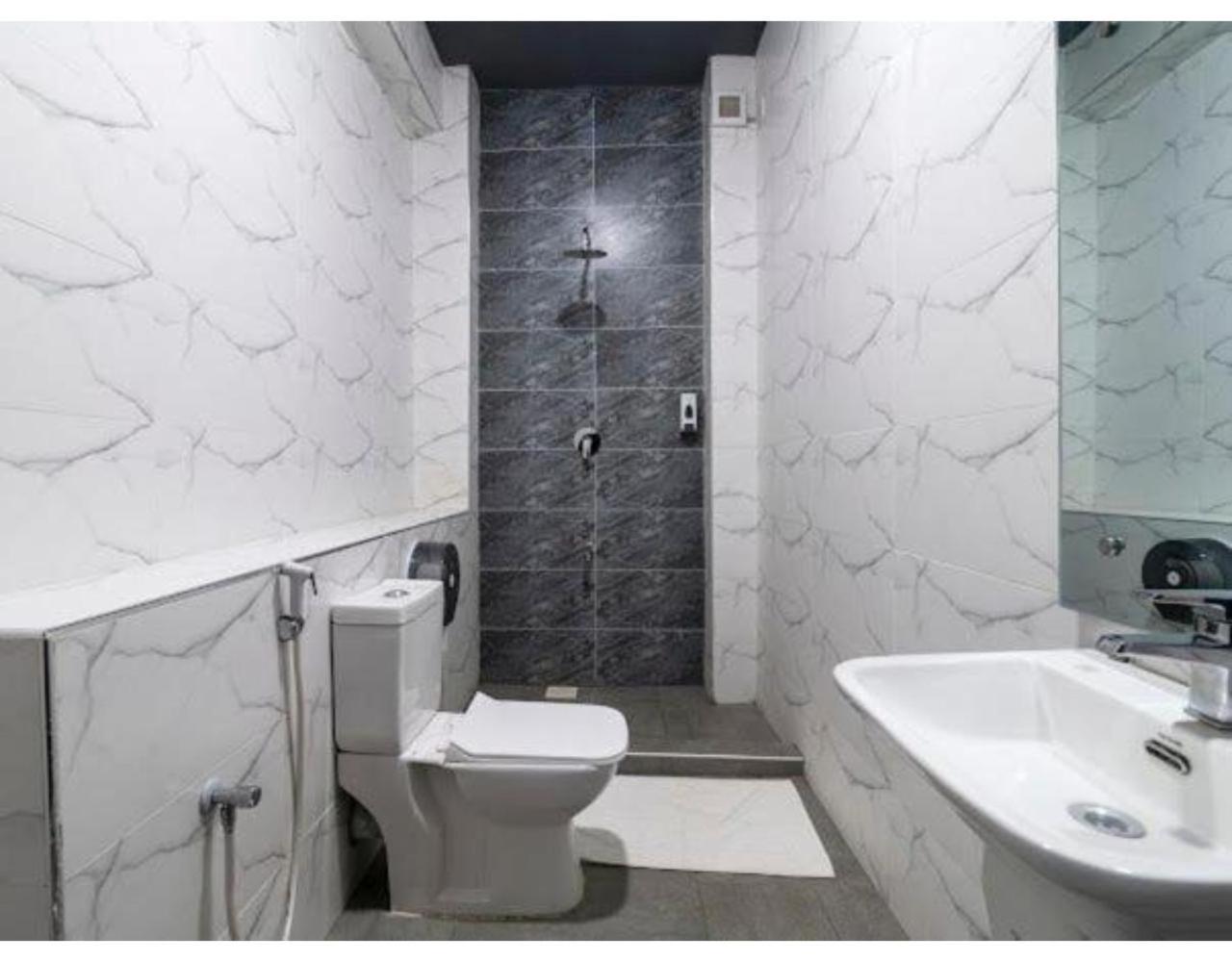The Ivory Suites Момбаса Екстериор снимка